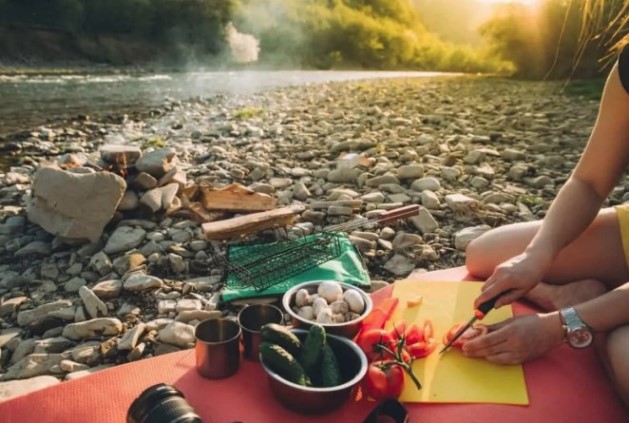 Сколько еды, топлива и воды нужно взять с собой в поход с ночевкой